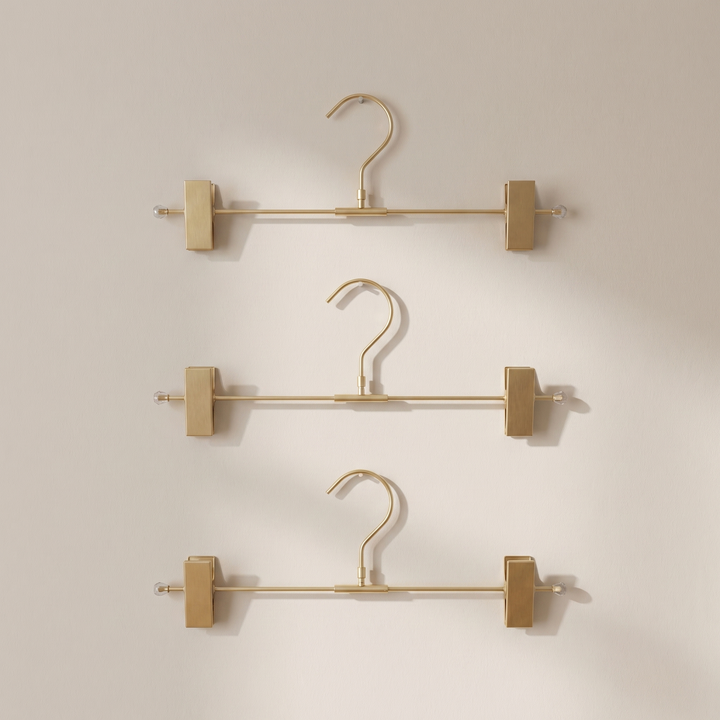 Virelle | Metallic Clip Hangers – Set of 6
